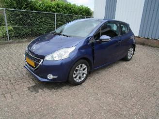  Peugeot 208 1.2 VTI Navi Airco 131.000 KM 2012/7