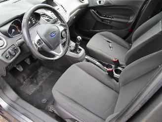 Ford Fiesta 1.5 TDCI Navi Airco 5-Drs picture 15