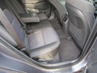 Hyundai Tucson 1.6 Navi Clima 6-Bak picture 8