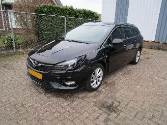 Damaged car Opel Astra 1.2 Nw Motor Camera Navi Clima 2021/11