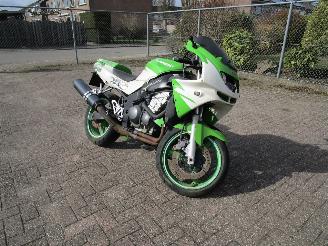 skadebil motor Kawasaki Ninja ZX 6R  1995/4