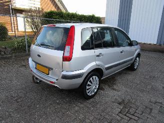 Ford Fusion 1.4 16V Airco Radio/CD picture 4