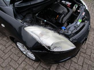 Suzuki Swift 1.2 Clima Radio/CD Keyless 5-Drs picture 8