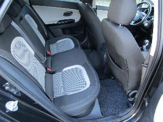 Kia Cee d 1.6 Camera Navi 6-Bak picture 14