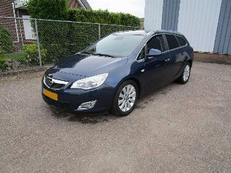 skadebil auto Opel Astra 1.6 Turbo Navi Clima 6-Bak 2011/1