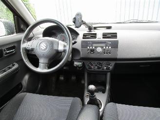 Suzuki Swift 1.3 Airco 5-Drs Parelmoer wit picture 11