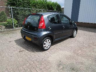 Peugeot 107 Airco Radio/CD 5-Drs picture 4