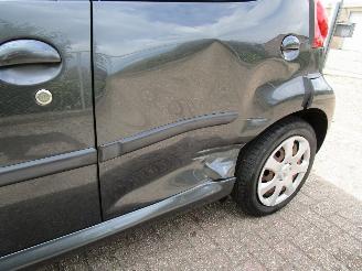 Peugeot 107 Airco Radio/CD 5-Drs picture 6