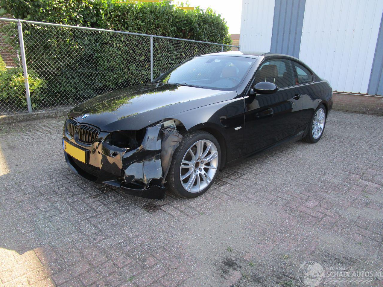 BMW 3-serie 320i Coupe Leder Navi  Clima