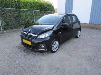 skadebil auto Peugeot 108 Airco Radio/CD 5-Drs 2016/2