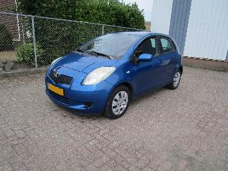 Vaurioauto  passenger cars Toyota Yaris 1.3 VVT-I Navi Airco 5-Drs 2007/5