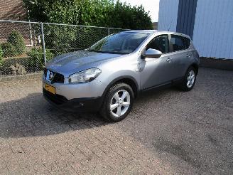 Auto incidentate Nissan Qashqai 1.6 Clima Radio/CD 2010/3