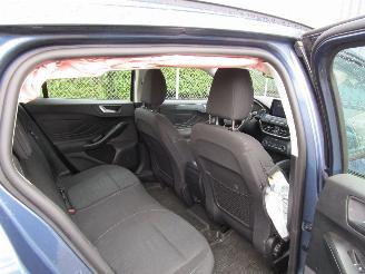 Ford Focus 1.0 Hybride Camera Navi Clima picture 10