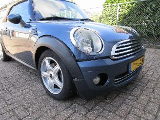 Mini Cabrio 1.6 Cooper Chili Airco 6-Bak picture 7