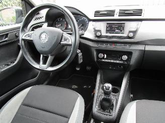 Skoda Fabia 1.2 TSI Clima Radio/CD picture 16