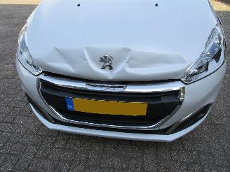 Peugeot 208 1.2 Navi Airco Parelmoer 5-Drs picture 7