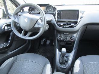 Peugeot 208 1.2 Navi Airco Parelmoer 5-Drs picture 14
