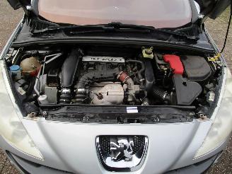 Peugeot 308 1.6 THP Clima 7-Pers. 6-Bak picture 5