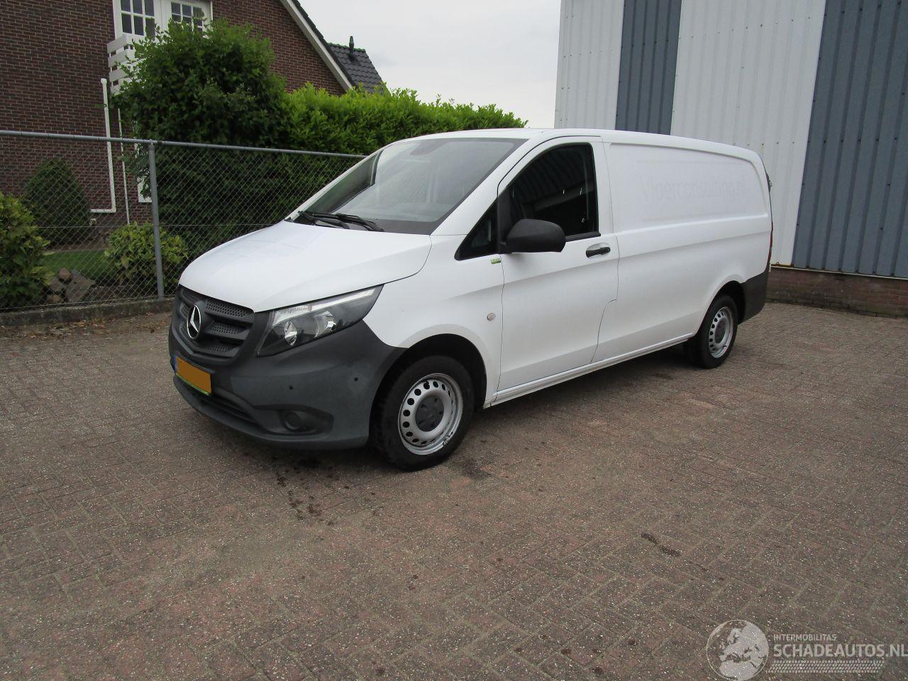 Mercedes Vito 111 CDI Lang Navi 6-Bak