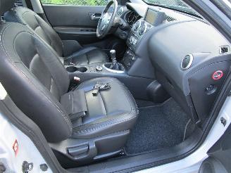 Nissan Qashqai 2.0 4-WD Camera Leder Pano 6-Bak picture 13