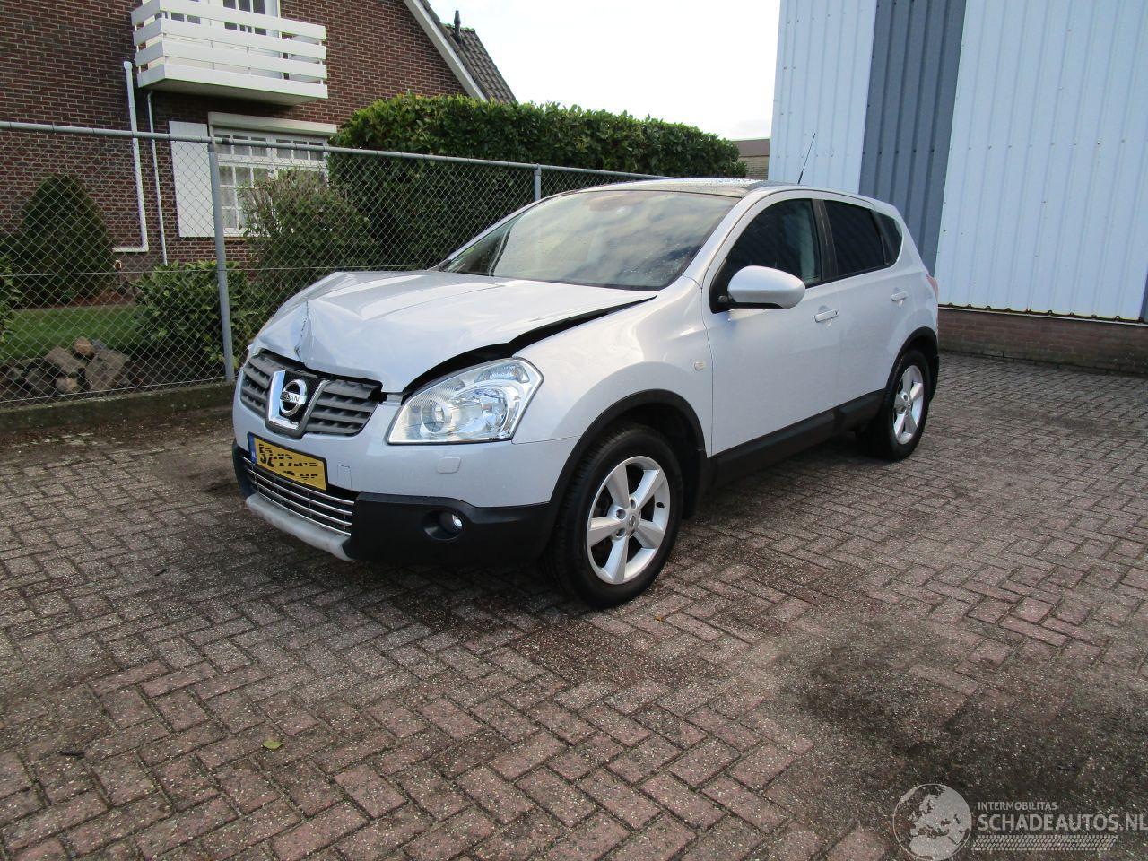 Nissan Qashqai 2.0 4-WD Camera Leder Pano 6-Bak