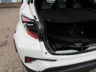 Toyota C-HR 1.8 Hybride Bi-Tone Leder Navi Parelmoer Wit picture 10