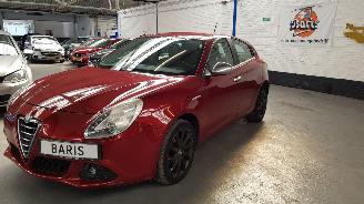 škoda osobní automobily Alfa Romeo Giulietta 1.4 TB 16V   BENZ 1.368CC 88KW 120PK 2012/4