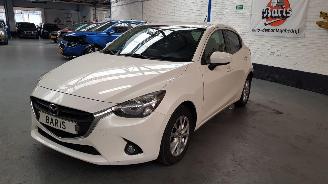 Schadeauto Mazda 2 1.5 SKYACTIV-G 90   BENZ 1.496CC 66KW 90PK 2016/6