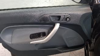 Ford Fiesta 1.4 16V AUT 4 DRS  BENZ 1.388CC 71KW 97PK KM 33773 N.A.P. picture 9