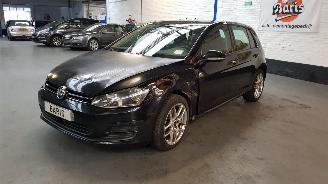 damaged passenger cars Volkswagen Golf 1.6 TDI BLUEMOTION 16V AUT  DSL 1.598CC 81KW 110PK 2016/3