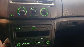 Skoda Fabia 1.2i 12V  4DRS BENZ 1.198CC 51KW 69PK picture 11