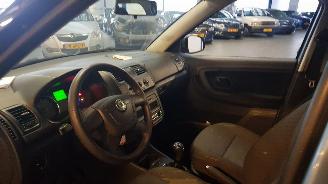 Skoda Fabia 1.2i 12V  4DRS BENZ 1.198CC 51KW 69PK picture 9