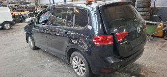 Volkswagen Touran 1.4 TSI Highline Edition 7 Persoons picture 6