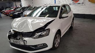 Unfallwagen Volkswagen Polo 1.2 TSI 16V BLUEMOTION  BENZ 1,197CC 66KW 90PK 2017/5