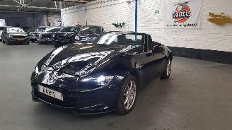 Coche accidentado Mazda MX-5 1.5 SKYACTIV G-131 16V CABRIO  BENZ 1.496CC 96KW 131PK 2016/6