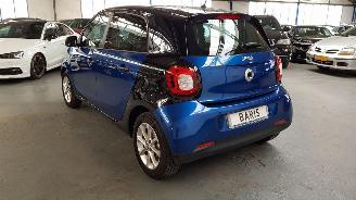 Smart Forfour 1.0 12V 4DRS BENZ 999CC 52KW 71PK picture 6