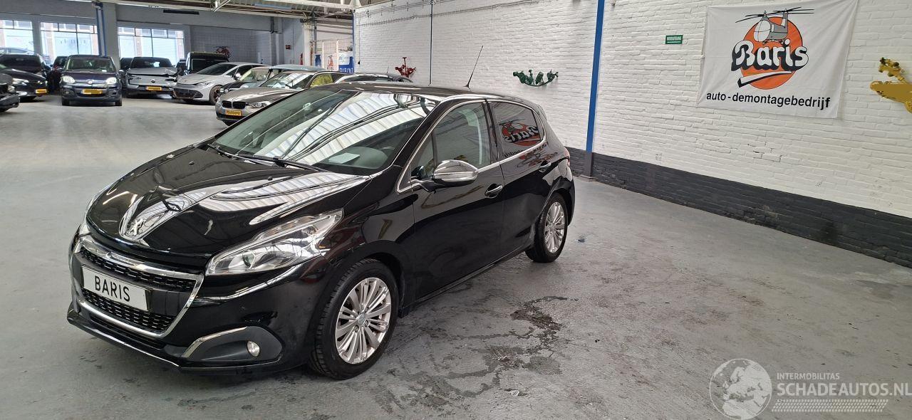 Peugeot 208 1.2 PureTech Blue Lease Executive