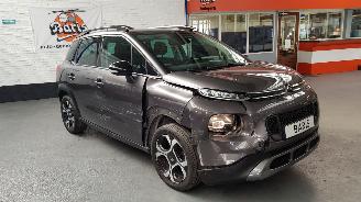 Unfallwagen Citroën C3 Aircross 1.2 E-THP PURETECH 130 SUV  BENZ 1.199CC 96KW 131PK 2020/11