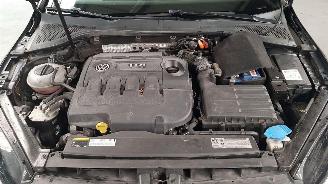 Volkswagen Golf 1.6 TDI BLUEMOTION 16V COMBI  DSL 1.598CC 81KW 110PK picture 3