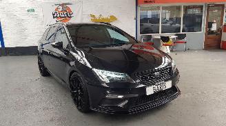 Voiture accidenté Seat Leon 1.6 TDI 16V COMBI 4DRS DSL 1.598CC 85KW 116PK 2019/11