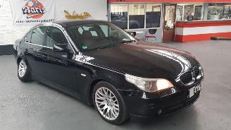skadebil auto BMW 5-serie 525i 24V AUT SEDAN 4 DRS BENZ 2.495CC 141KW 192PK 2004/7