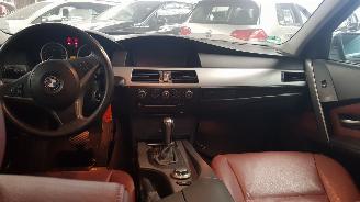 BMW 5-serie 525i 24V AUT SEDAN 4 DRS BENZ 2.495CC 141KW 192PK picture 7