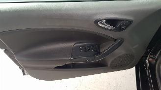 Seat Ibiza 1.4 16V  4DRS BENZ 1.390CC 63KW 86PK picture 8