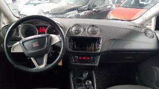 Seat Ibiza 1.4 16V  4DRS BENZ 1.390CC 63KW 86PK picture 7