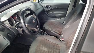 Seat Ibiza 1.4 16V  4DRS BENZ 1.390CC 63KW 86PK picture 9