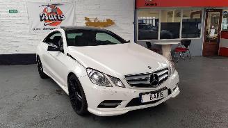 skadebil auto Mercedes E-klasse E-350 CDI BLUEEFFICIENCY AUT  3.0 V6 24V COUPE 2DRS DSL 2.987CC 195KW 265PK 2012/1