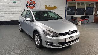 skadebil auto Volkswagen Golf 1.2 TSI 16V  BENZ 1.197CC 77KW 105PK 2013/6