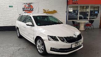 Avarii autoturisme Skoda Octavia 1.0 TSI 12V COMBI 4DRS BENZ 999CC 85KW 116PK 2021/1