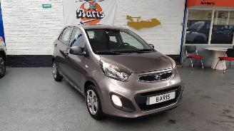 Unfallwagen Kia Picanto 1.0 CVVT Comfort Pack 2011/5