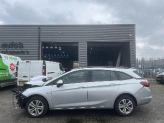schade Opel Astra 1.2 EDITION CLIMA NAVI BJ 2021 !